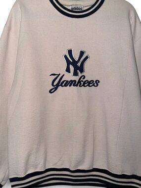 Vintage 90s New York Yankees Adidas embroidered sweatshirt size large